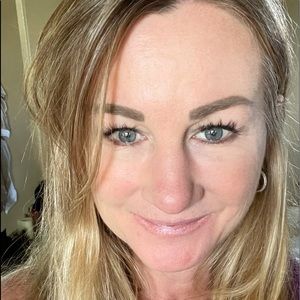 Meet your Posher, Pam